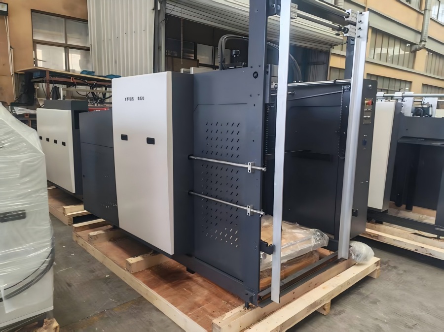 புதிய ஸ்டார் YFMD-850 தானியங்கி அதிவேக லேமினேட்டிங் இயந்திரம் தாய்லாந்திற்கு அனுப்பப்பட உள்ளது!