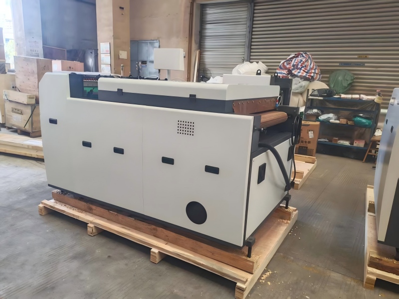 புதிய ஸ்டார் SGUV-760A தானியங்கி UV பூச்சு இயந்திரம் விரைவில் அனுப்பப்படும்.